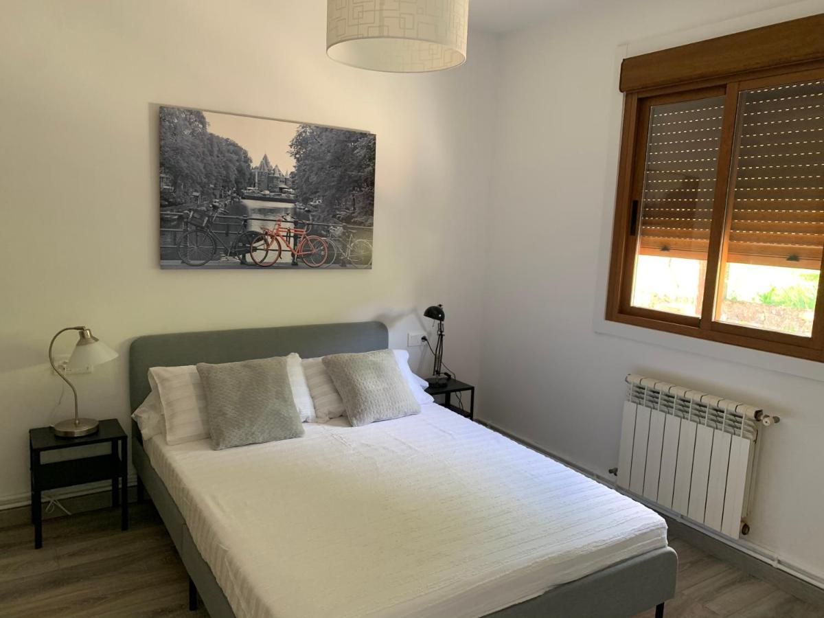 A Casa Vermella Con Jardin A 10 Minutos De Santiago De Compostela Apartment Ortono Exterior foto