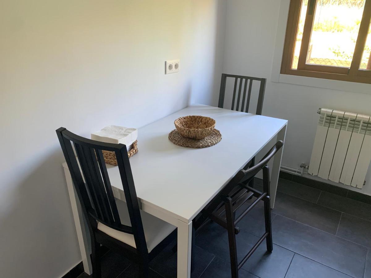 A Casa Vermella Con Jardin A 10 Minutos De Santiago De Compostela Apartment Ortono Exterior foto
