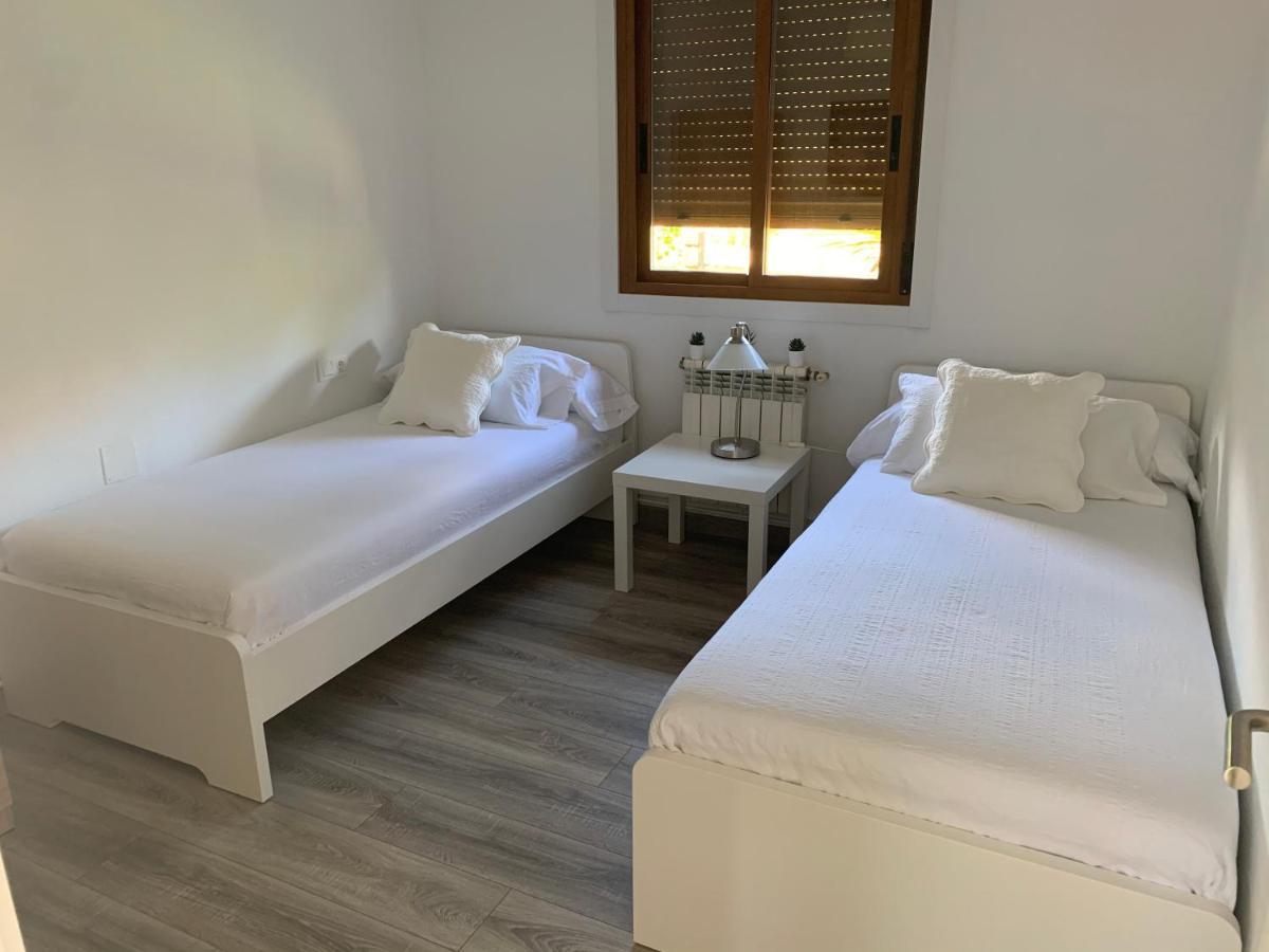 A Casa Vermella Con Jardin A 10 Minutos De Santiago De Compostela Apartment Ortono Exterior foto