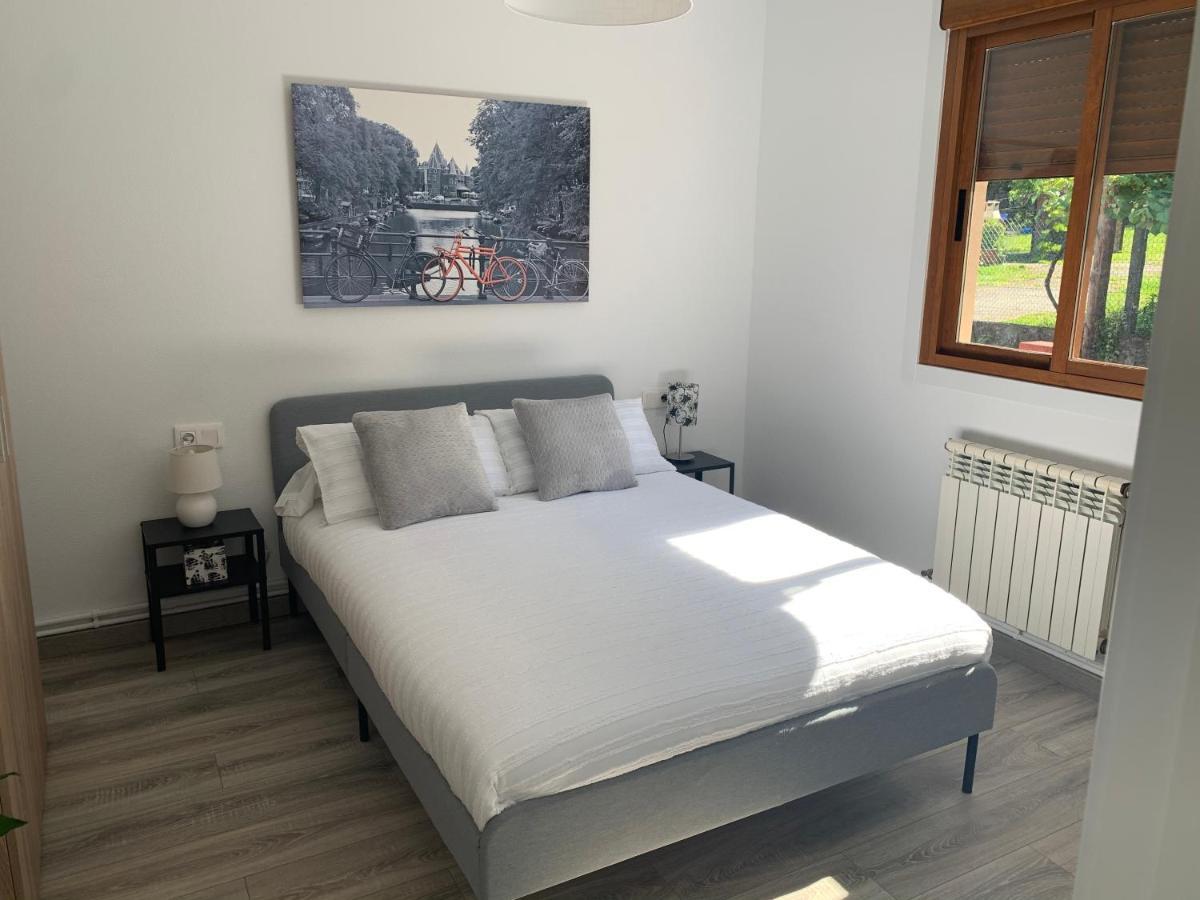 A Casa Vermella Con Jardin A 10 Minutos De Santiago De Compostela Apartment Ortono Exterior foto
