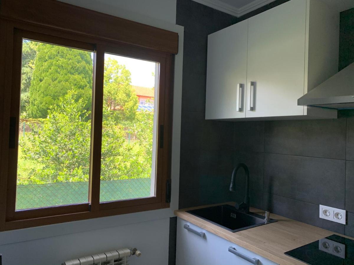 A Casa Vermella Con Jardin A 10 Minutos De Santiago De Compostela Apartment Ortono Exterior foto