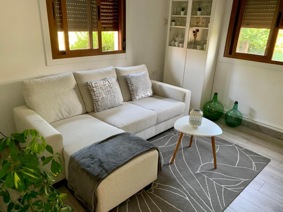 A Casa Vermella Con Jardin A 10 Minutos De Santiago De Compostela Apartment Ortono Exterior foto