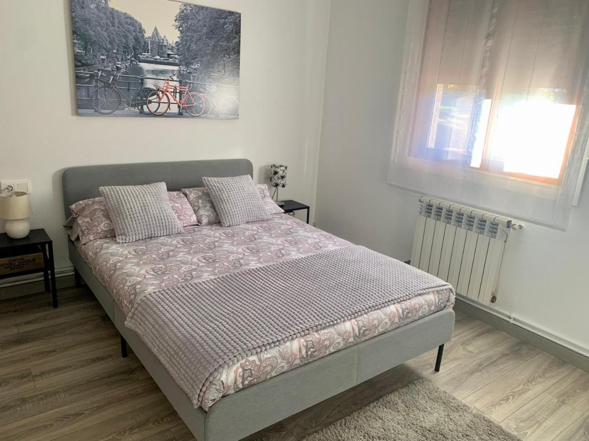 A Casa Vermella Con Jardin A 10 Minutos De Santiago De Compostela Apartment Ortono Exterior foto